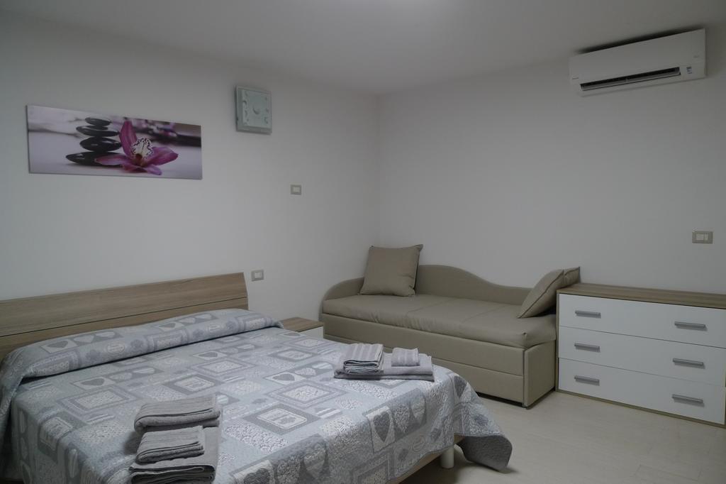 Villaggio Est Affittacamere San Teodoro  Zewnętrze zdjęcie