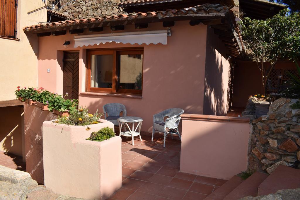 Villaggio Est Affittacamere San Teodoro  Zewnętrze zdjęcie